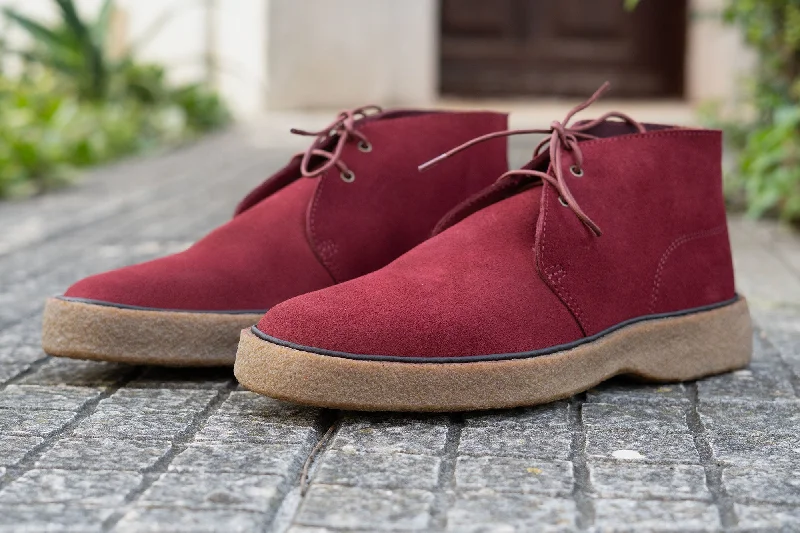 Men's shearling - lined chukka boots for added warmth in winterPlaytime by Hutton Bordeaux Sand Limited Edition 'Sprint Run' Men's shearling - lined chukka boots for added warmth in winterPlaytime by Hutton Bordeaux Sand Limited Edition 'Sprint Run'