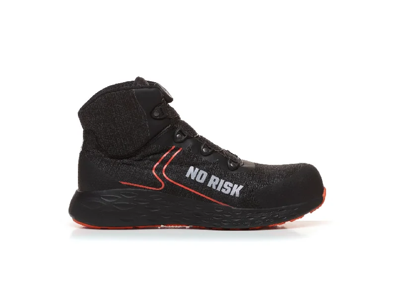 Men's work & safety boots with a durable rubber outsole for traction on rough terrainCentaurus Men's work & safety boots with a durable rubber outsole for traction on rough terrainCentaurus
