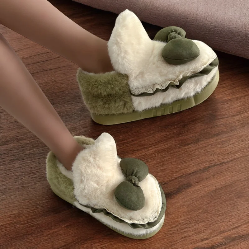 Men's slippers with a leather sole for a classic look Men's slippers with a leather sole for a classic look Kids bow fur