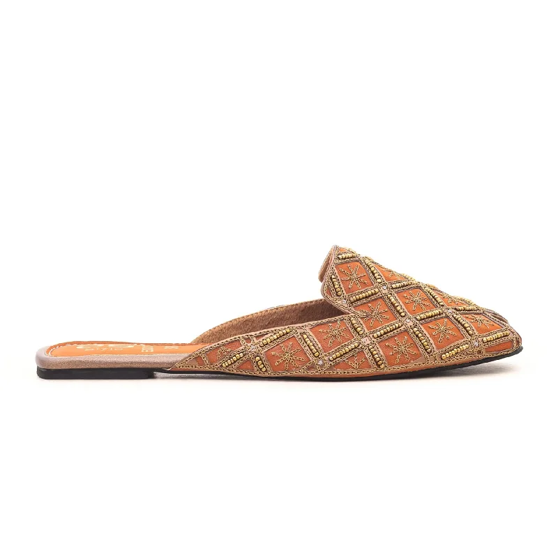 Men's plush slippers with a faux fur lining Men's plush slippers with a faux fur lining Brown Fancy Khusa Slipper EC8234 Men's plush slippers with a faux fur lining Men's plush slippers with a faux fur lining Brown Fancy Khusa Slipper EC8234