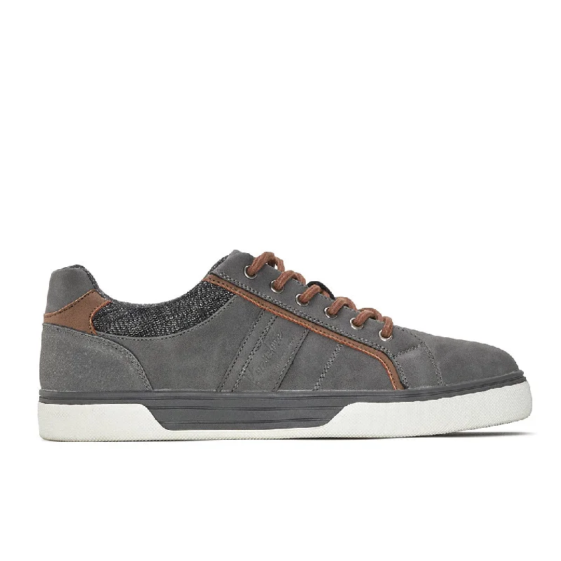 Men's casual shoes with a metallic trim Men's casual shoes with a metallic trim Jasperr Men's casual shoes with a metallic trim Men's casual shoes with a metallic trim Jasperr