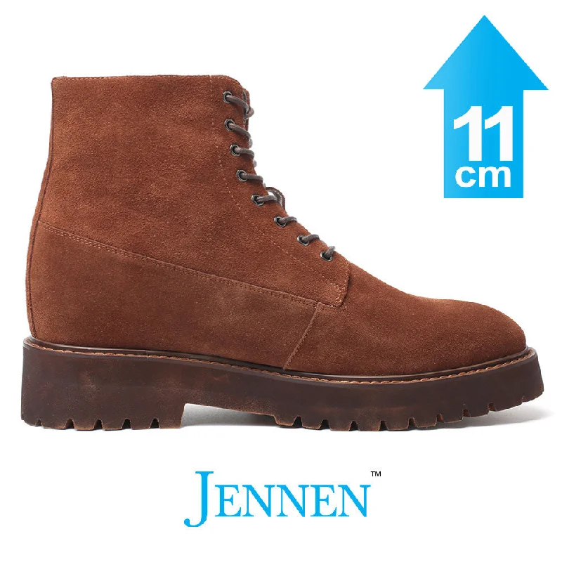Men's casual shoes with a logo patch on the tongue Men's casual shoes with a logo patch on the tongue Mr. Moses 11cm | 4.33 inches Tallest Brown Suede Platform Boots Men's casual shoes with a logo patch on the tongue Men's casual shoes with a logo patch on the tongue Mr. Moses 11cm | 4.33 inches Tallest Brown Suede Platform Boots