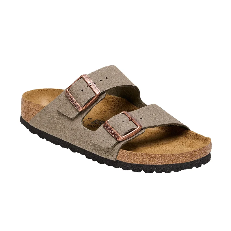 Men's sandals in a neutral color like black or brownArizona Stone BirkiBuc