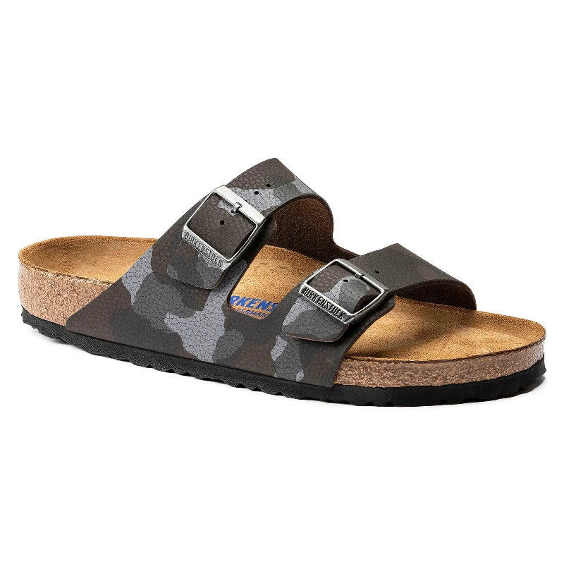 Men's sandals with a contrast stitching detailBirkenstock Arizona Desert Soil Soft Footbed Men's sandals with a contrast stitching detailBirkenstock Arizona Desert Soil Soft Footbed