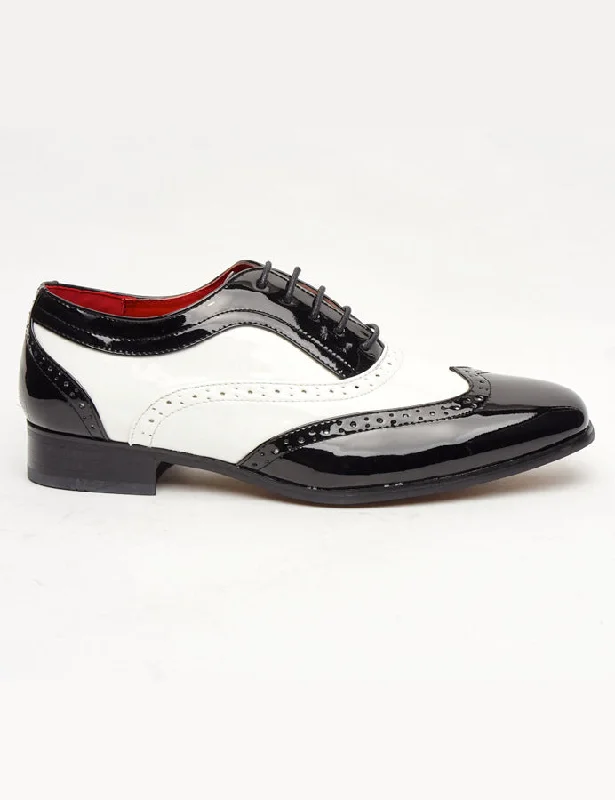 BLACK & WHITE SHINY GATSBY LACE UP BROGUES