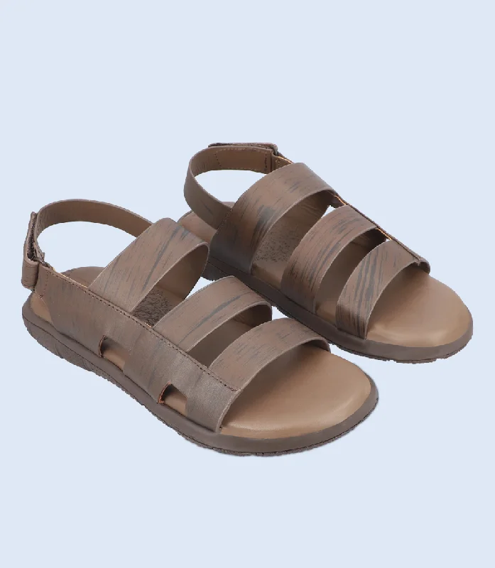 Men's sandals with a buckle closureBM5509-BROWN-Men Sandal