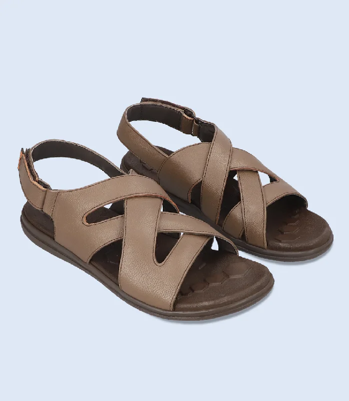 Flip - flop style men's sandals for beach wearBM5901-BROWN-Men Sandal