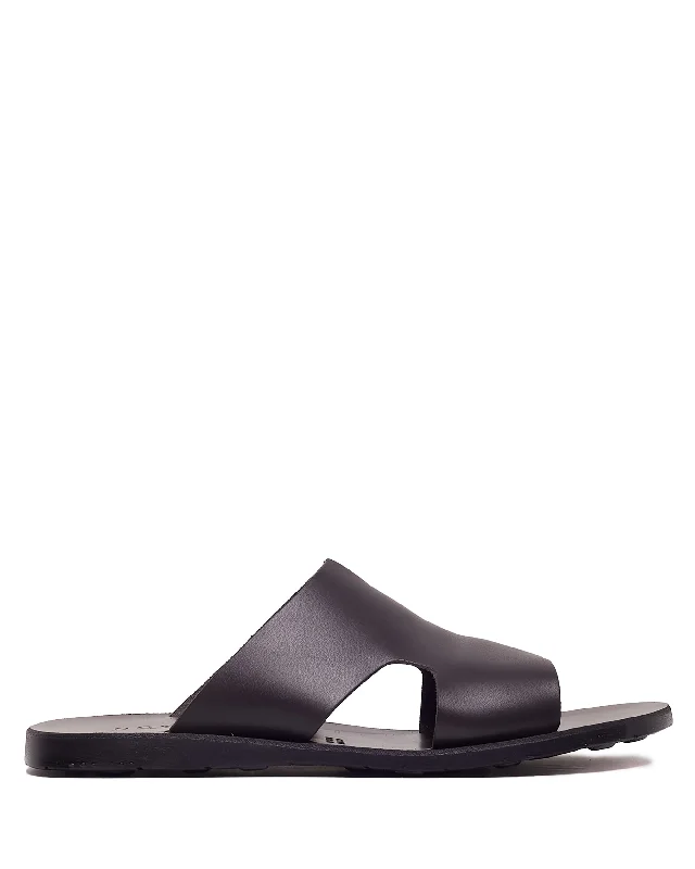Men's sandals with a decorative buckle or charmJoe Leather Dark Brown