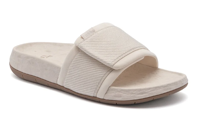 Men's sandals with a flexible sole for easy movementApollo