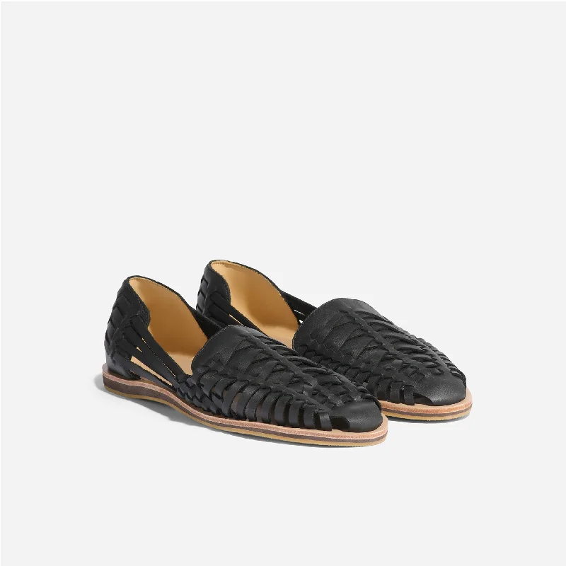 Men's sandals with a stretchy strap for a better fitMen's Huarache Sandal Black