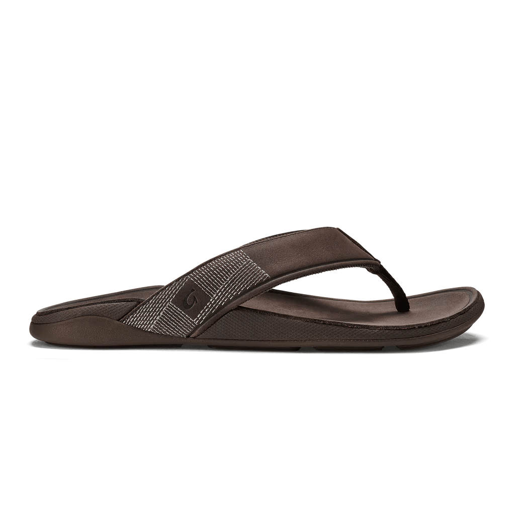Men's sandals with a pointed toe for a stylish lookOlukai Men's Tuahine - Dark Wood Men's sandals with a pointed toe for a stylish lookOlukai Men's Tuahine - Dark Wood