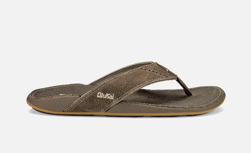 Men's sandals with a removable insole for cleaningOlukai Nui