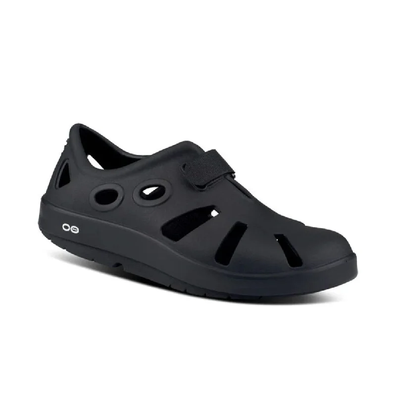 Men's sandals with a stretchy strap for a better fitOofos OOcandoo - Black