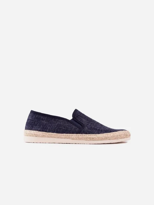 Men's sandals with a perforated leather upper for ventilationPecan Men's Recycled Cotton Espadrilles | Navy Men's sandals with a perforated leather upper for ventilationPecan Men's Recycled Cotton Espadrilles | Navy