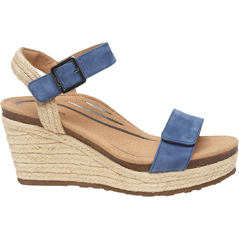 Men's sandals with a durable outer soleWomen's Aetrex Sydney Blue Suede