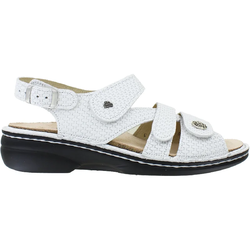 Men's sandals with a flexible sole for easy movementWomen's Finn Comfort Gomera White Lotus Leather Men's sandals with a flexible sole for easy movementWomen's Finn Comfort Gomera White Lotus Leather