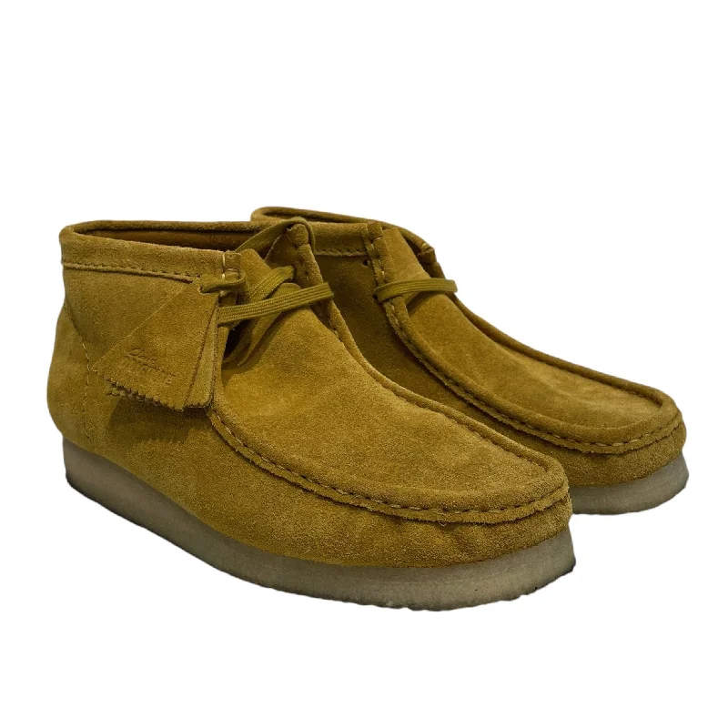 Men's loafers with a memory foam insoleClarks/Loafers/US 9.5/Suede/YEL/WALLABEE