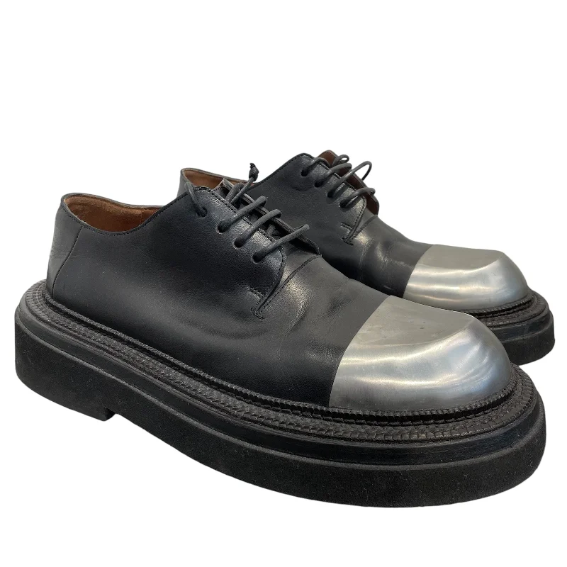 Men's loafers with a rubber sole for durabilityMarsell/Loafers/EU 40/BLK/