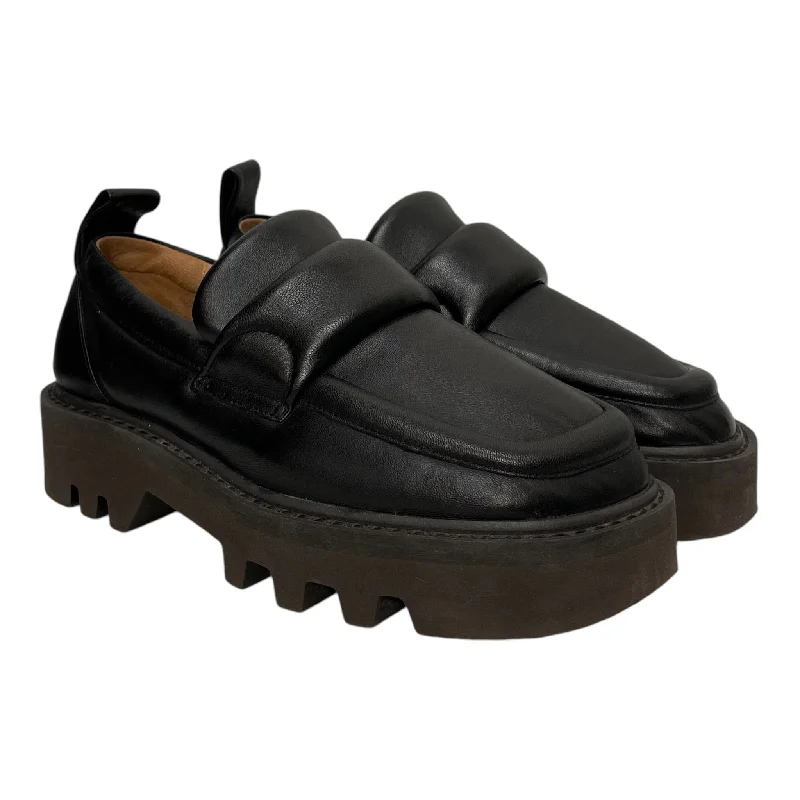 Men's loafers with a perforated leather upper for ventilationDRIES VAN NOTEN/Loafers/EU 41/Leather/BLK/Padded Chunky Lugged Loafer Men's loafers with a perforated leather upper for ventilationDRIES VAN NOTEN/Loafers/EU 41/Leather/BLK/Padded Chunky Lugged Loafer