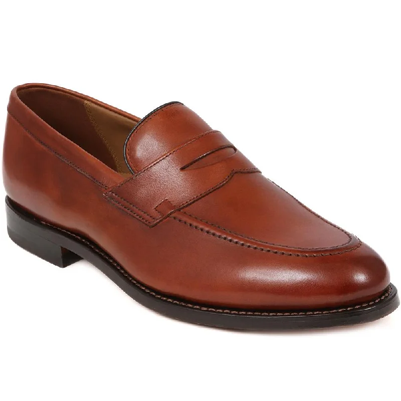 Men's loafers with a tassel front for a classic lookBarcelona Leather Loafers - BARCELONA2 / 324 404 Men's loafers with a tassel front for a classic lookBarcelona Leather Loafers - BARCELONA2 / 324 404