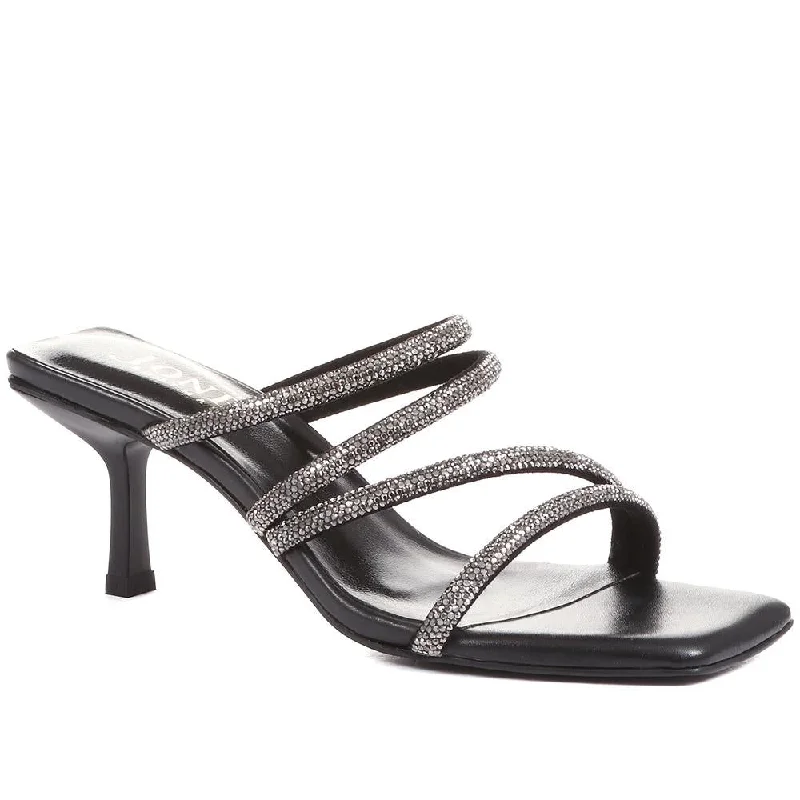 Men's casual shoes with a geometric patternBertilla Diamante Heeled Mules - BERTILLA / 323 167 Men's casual shoes with a geometric patternBertilla Diamante Heeled Mules - BERTILLA / 323 167