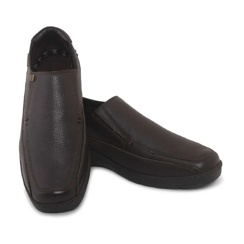 Men's casual shoes with a floral print for a unique styleEzok Brown Leather Slipon Shoes Men's casual shoes with a floral print for a unique styleEzok Brown Leather Slipon Shoes