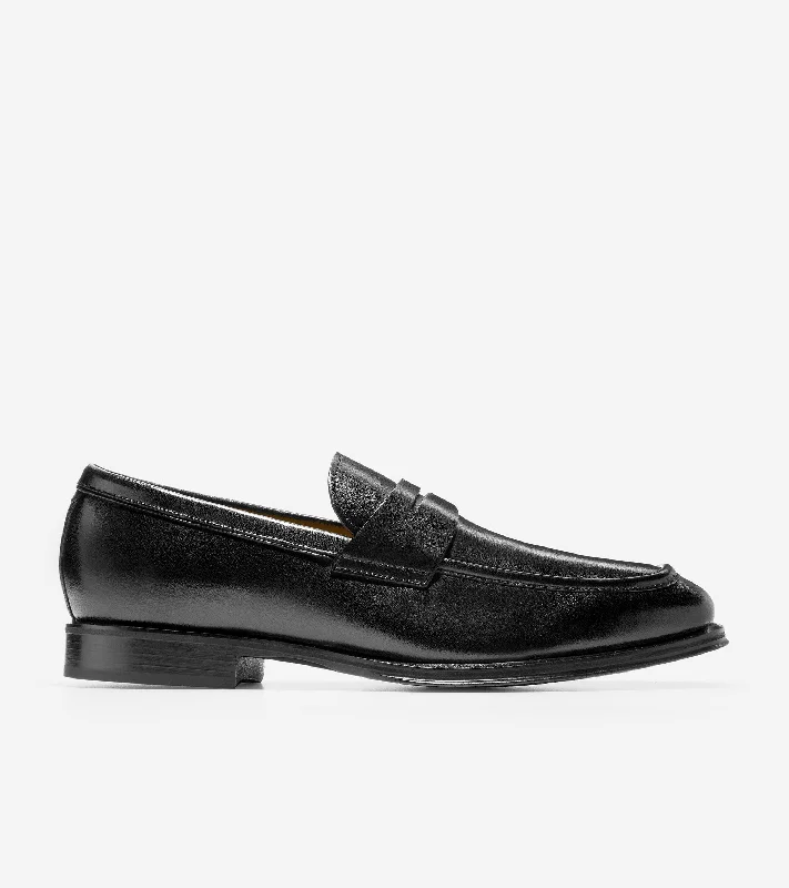 Men's loafers with a contrast stitching detailModern Classics Penny Loafer