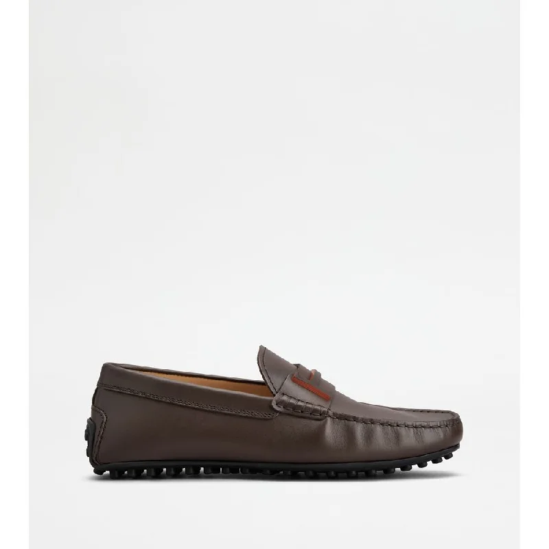 Slip - on men's loafers for easy wearCity Gommino Driving Shoes in Leather