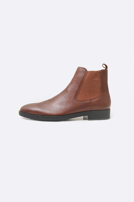 Men's full - grain leather boots for long - lasting durabilityCLASSIC LEATHER CHELSEAS