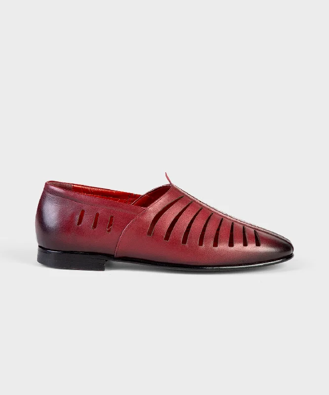 Men's loafers with a contrast stitching detailAwesome Red Loafers