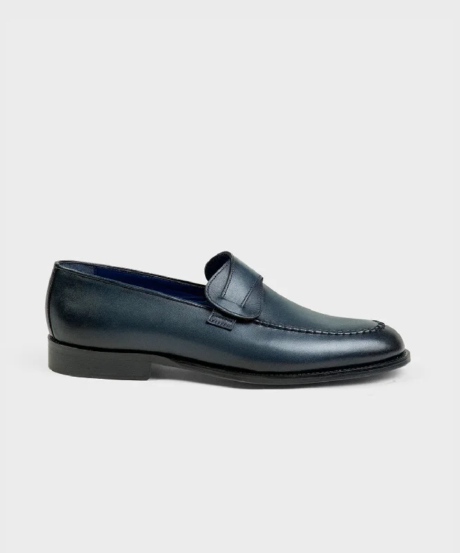 Men's loafers with a moc - toe designBlue Loafers