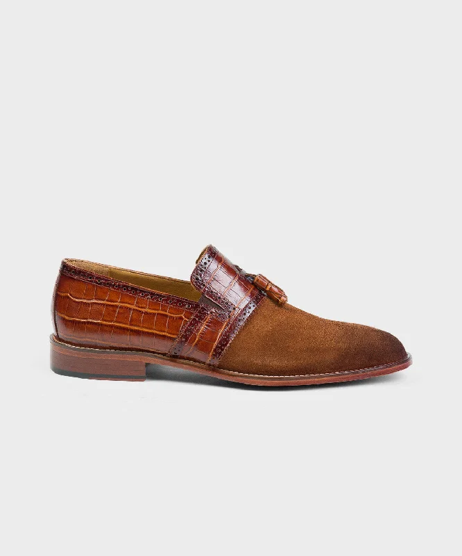Men's loafers with a perforated leather upper for ventilationBrown Sude Loafers