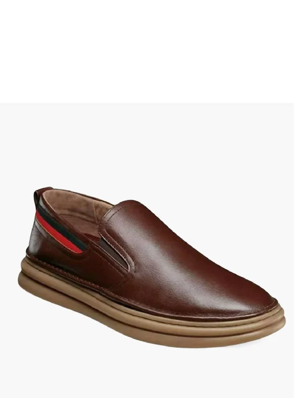Men's loafers with a leather lacing systemDelmar Toe Slip On In Chocolate