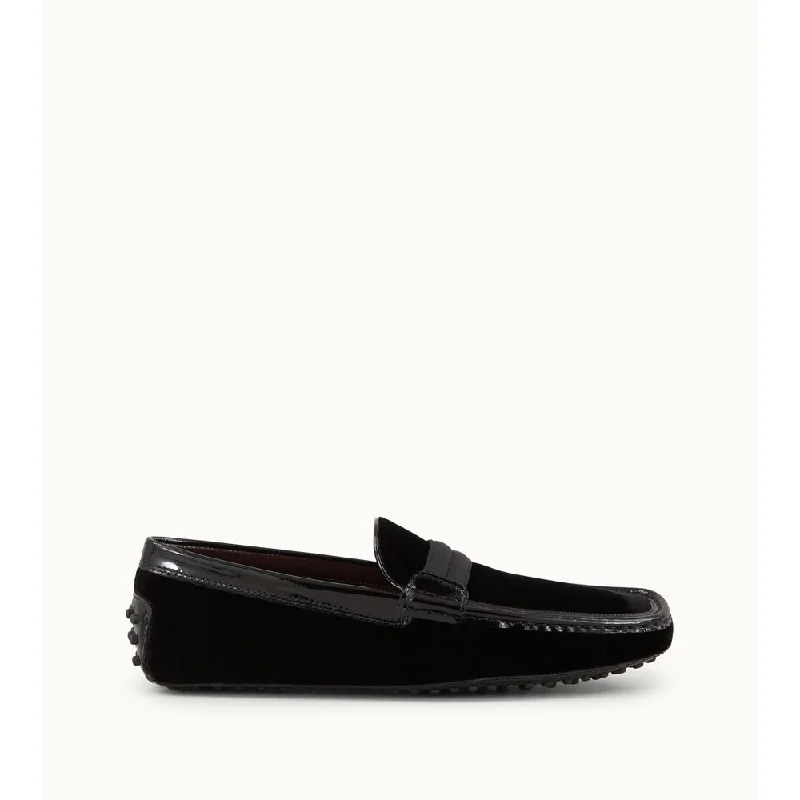 Men's loafers with a leather lining for comfortGommino Driving Shoes in Velvet