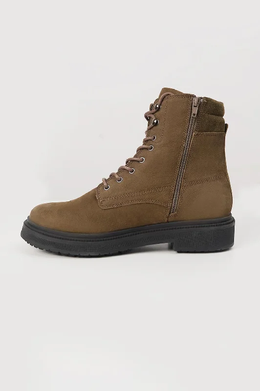 Men's Western - style boots with intricate stitchingLACE-UP LEATHER BOOTS