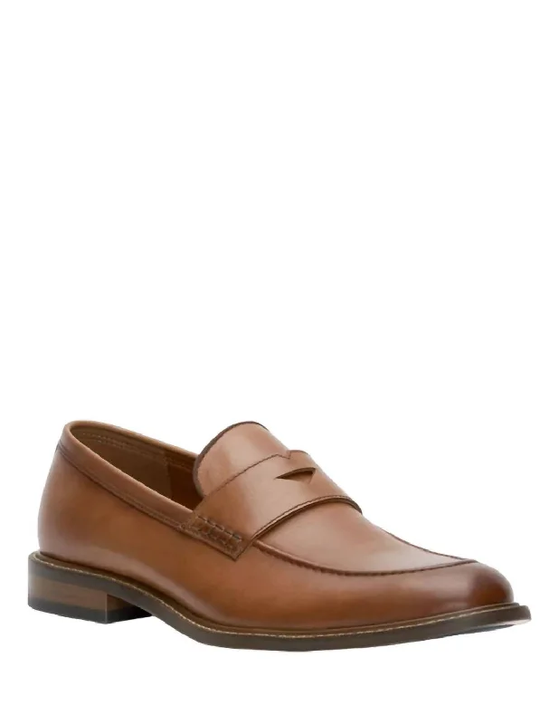 Men's loafers with a decorative buckleLachlan Penny Loafer In Cognac