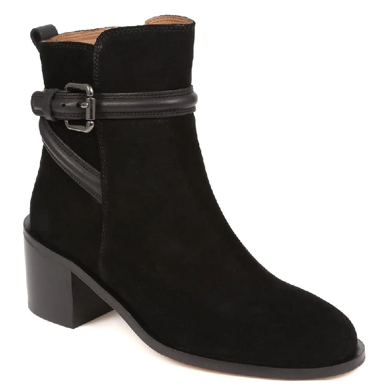 Men's casual shoes with a thick sole for added heightLeather Buckle Strap Ankle Boots - LISABET / 324 249