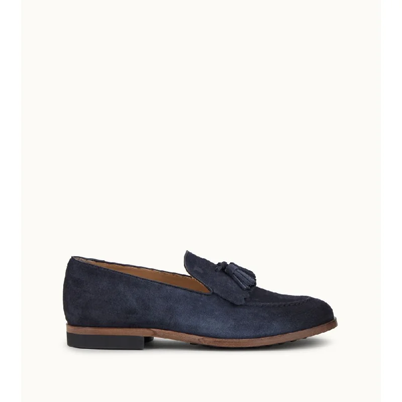 Men's loafers with a tassel front for a classic lookLoafers in Suede