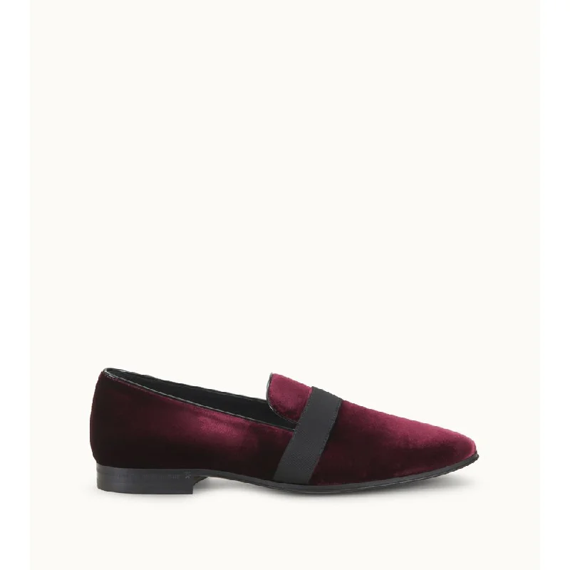 Men's loafers with a perforated leather upper for ventilationLoafers in Velvet