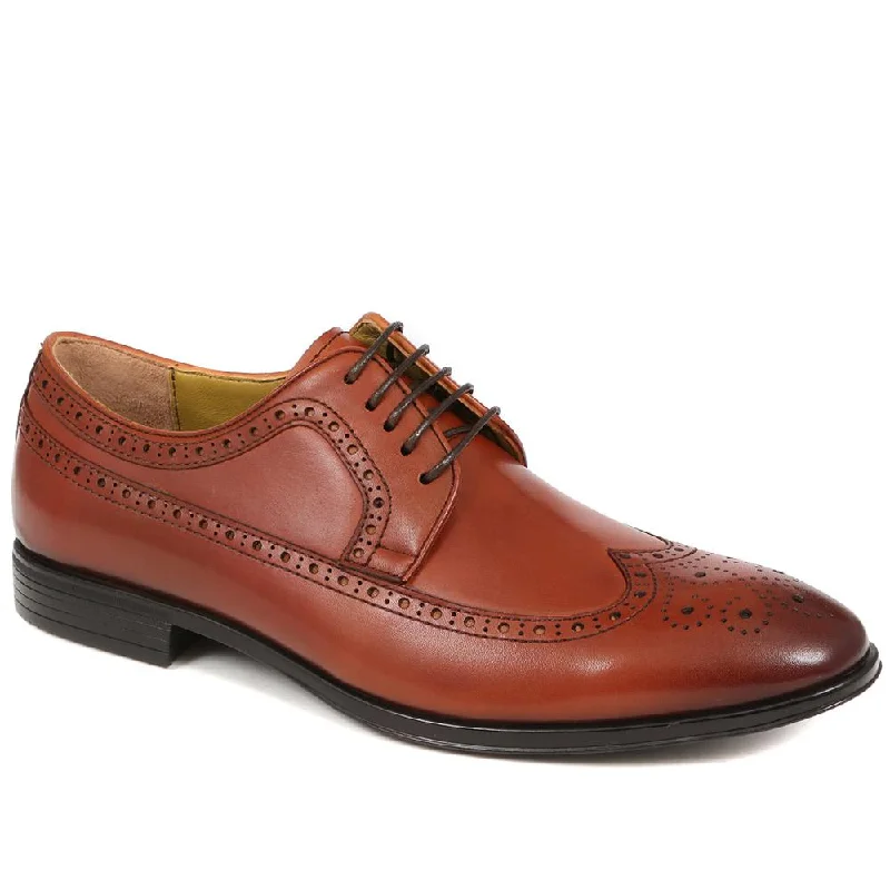 Men's casual shoes with a sporty look and feelMacclesfield Leather Derby Shoes - MACCLESFIELD / 323 638