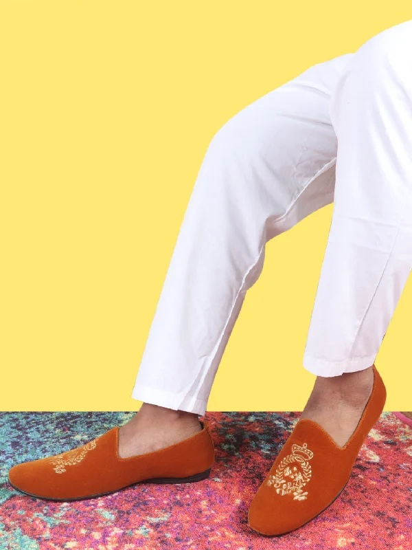 Men's loafers with a smooth leather finishMen Tan Velvet Embroidery Design Party Casual Loafer Shoes Men's loafers with a smooth leather finishMen Tan Velvet Embroidery Design Party Casual Loafer Shoes