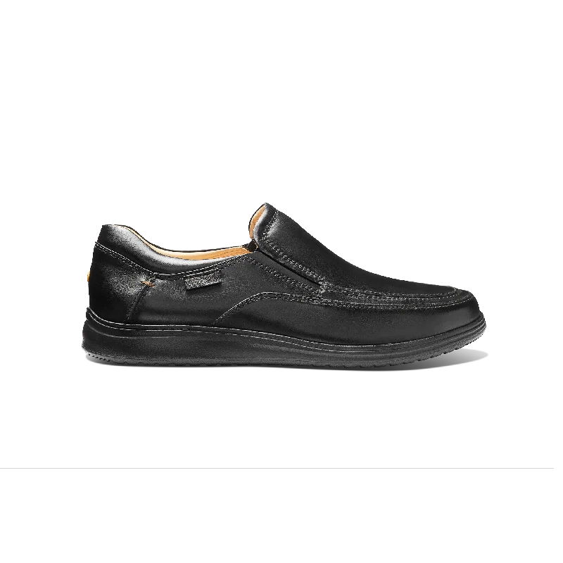 Men's loafers in a neutral color like black or brownMen's Featherlight Olema Loafer Men's loafers in a neutral color like black or brownMen's Featherlight Olema Loafer