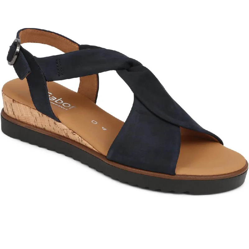Men's casual shoes with a flexible rubber outsoleRich Leather Twist-Front Sandals - GAB31514 / 317 898 Men's casual shoes with a flexible rubber outsoleRich Leather Twist-Front Sandals - GAB31514 / 317 898