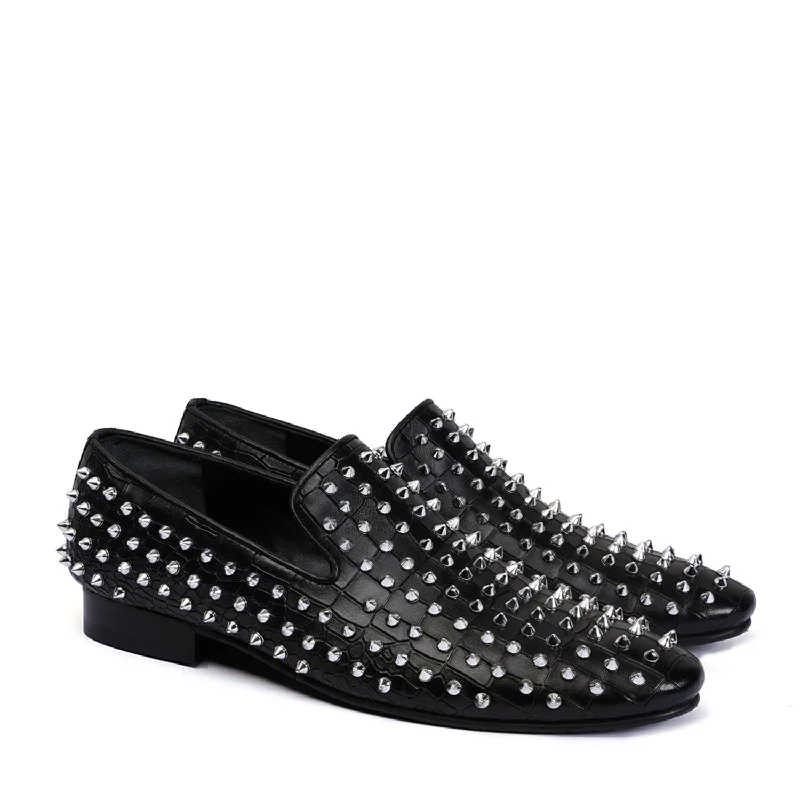 Men's loafers with a moc - toe designStuds Detailing Slip-On Shoe in Black Croco Textured Men's loafers with a moc - toe designStuds Detailing Slip-On Shoe in Black Croco Textured