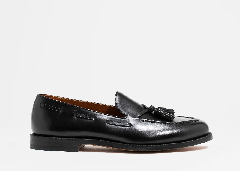 Men's loafers with a rubber sole for durabilityTassel Loafer Black Calf