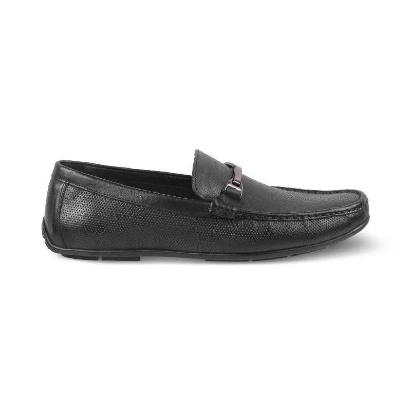 Men's loafers with a flexible sole for easy movementThe Abianca Black Men's Leather Driving Loafers Tresmode Men's loafers with a flexible sole for easy movementThe Abianca Black Men's Leather Driving Loafers Tresmode