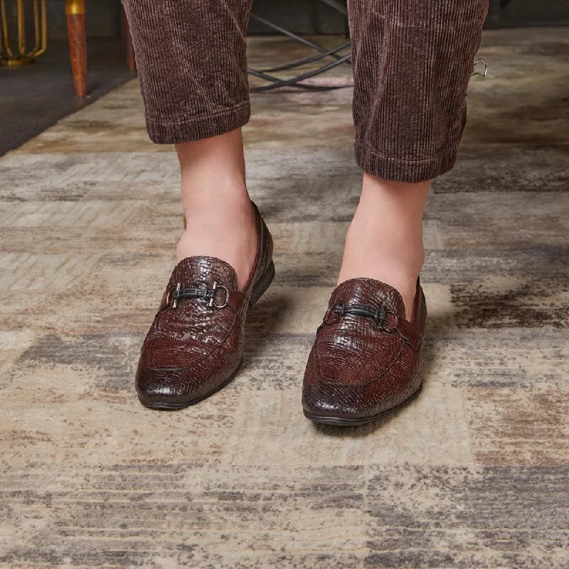 Men's loafers with a low - heeled designThe Crint Tan Men's Leather Loafers