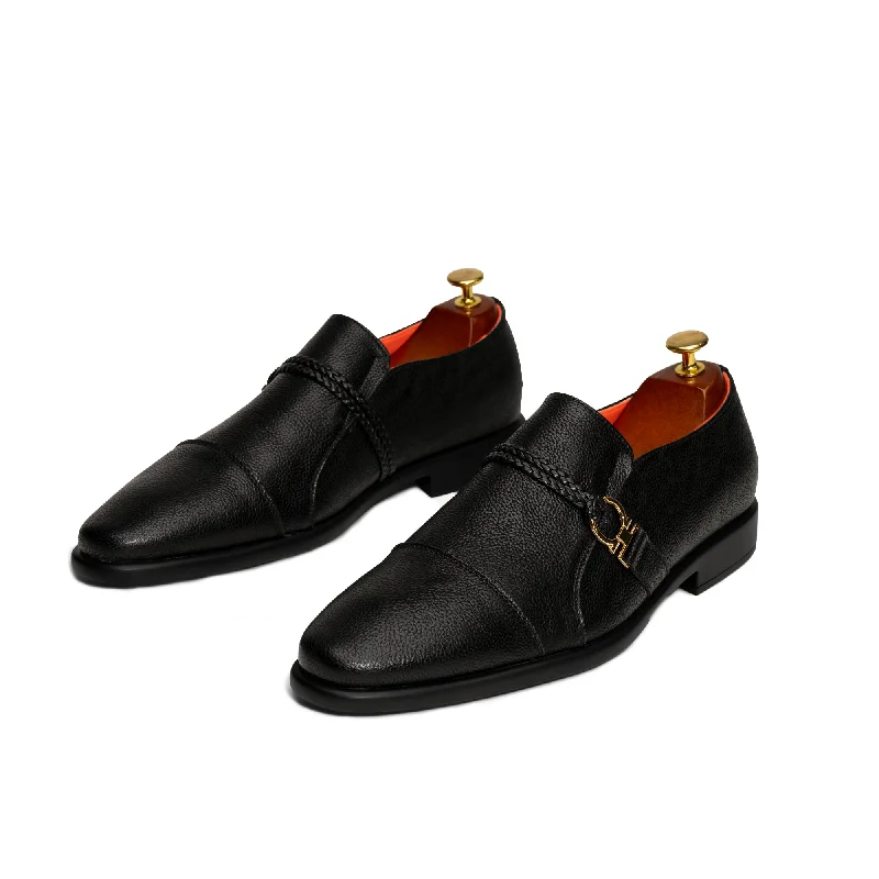 Men's loafers with a moc - toe designThe Cuban L TAYNO Leather Cap Toe Loafer