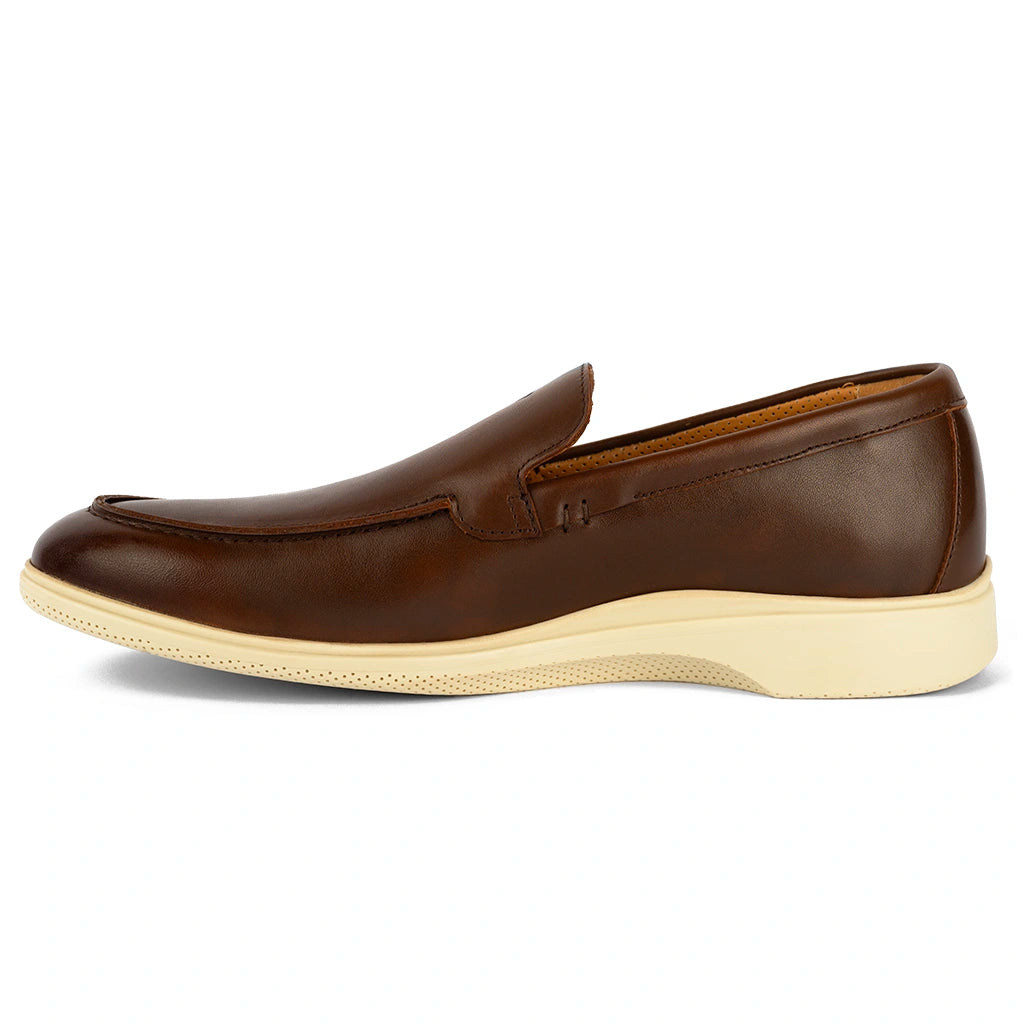 Men's loafers with a perforated leather upper for ventilationThe Loafer (Chestnut & Cream) Men's loafers with a perforated leather upper for ventilationThe Loafer (Chestnut & Cream)
