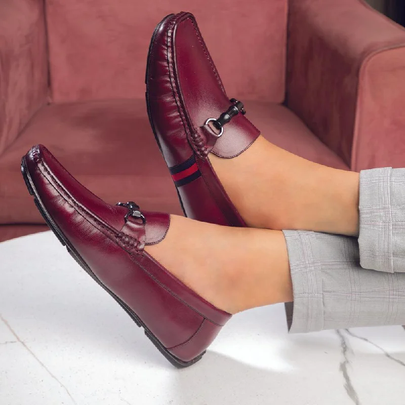 Men's loafers with a perforated leather upper for ventilationThe Monacoa Wine Men's Handcrafted Leather Driving Loafers Tresmode Men's loafers with a perforated leather upper for ventilationThe Monacoa Wine Men's Handcrafted Leather Driving Loafers Tresmode